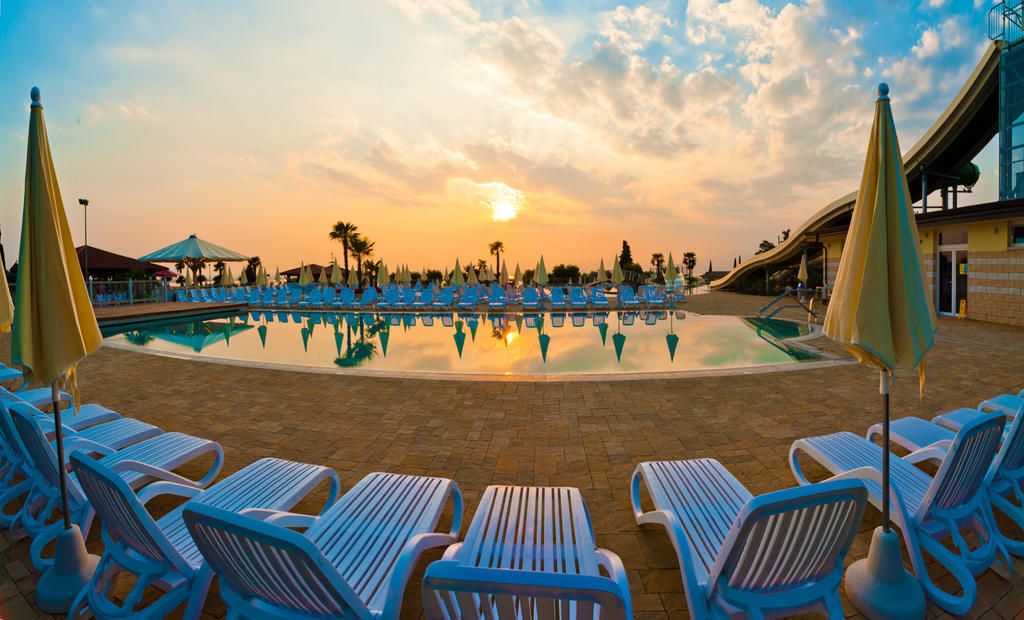 Camping Lido ลาซีเซ ภายนอก รูปภาพ